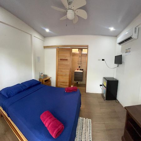 Apartamentos En El Centro De Puerto Viejo Puerto Limon Ngoại thất bức ảnh