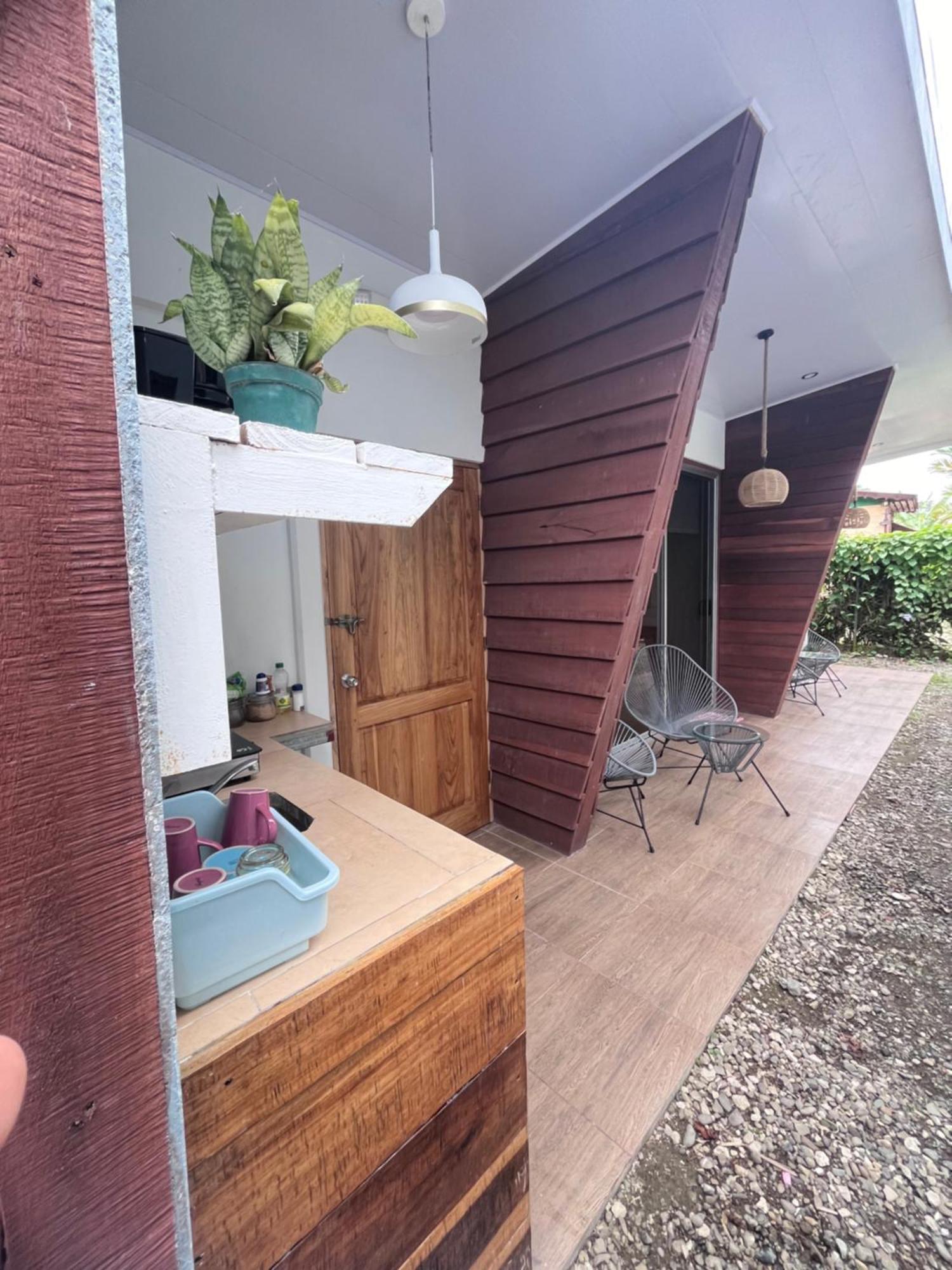 Apartamentos En El Centro De Puerto Viejo Puerto Limon Ngoại thất bức ảnh